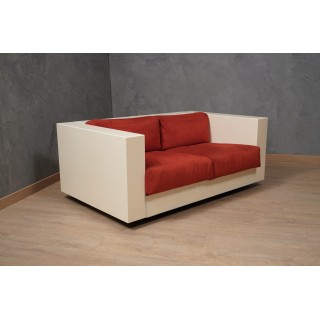 DD 35 MASSIMO VIGNELLI Divano mod. Saratoga bianco e rosso, 1964