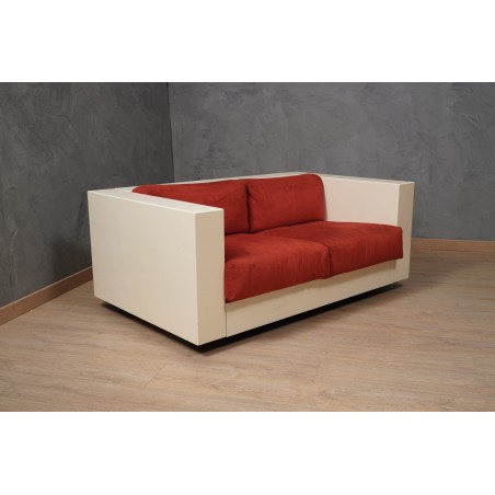 DD 35 MASSIMO VIGNELLI Divano mod. Saratoga bianco e rosso, 1964