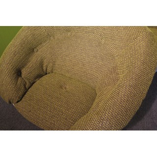 P 86  Coppia di poltrone in resina di Raphael