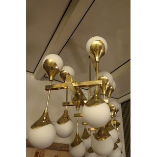 L 61  Lampadario Stilnovo in ottone e vetro