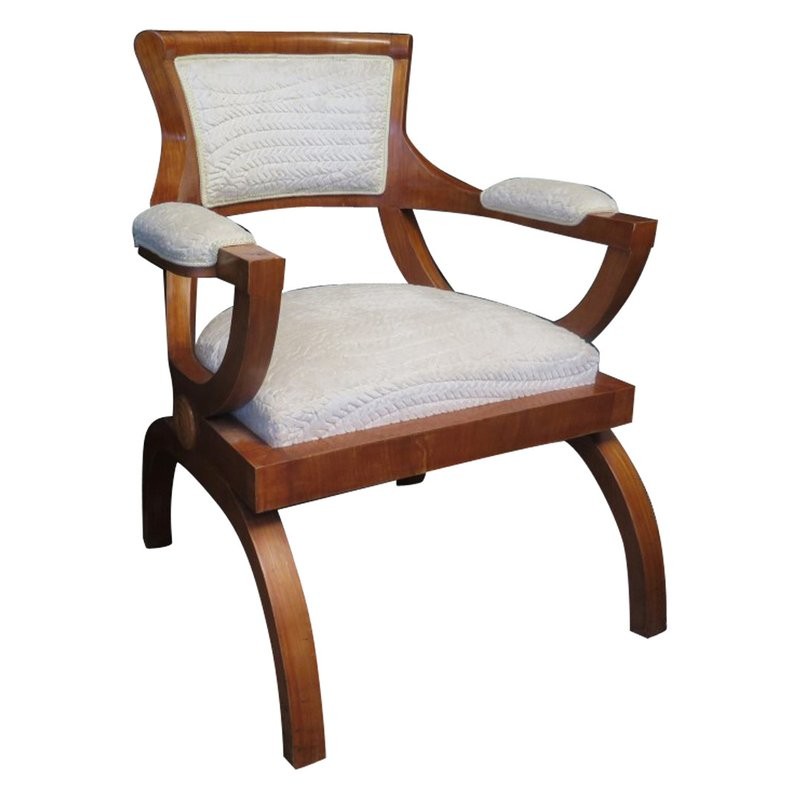 P 80  Poltrona Art Déco in ciliegio e velluto bianco Italia, 1930