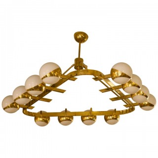 L 93 Grande lampadario dalla rara forma triangolare