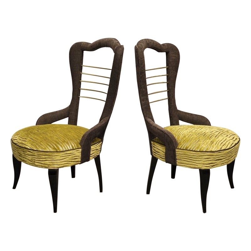 Coppia di poltroncine da camera italiane in velluto verde e ottone, 1950